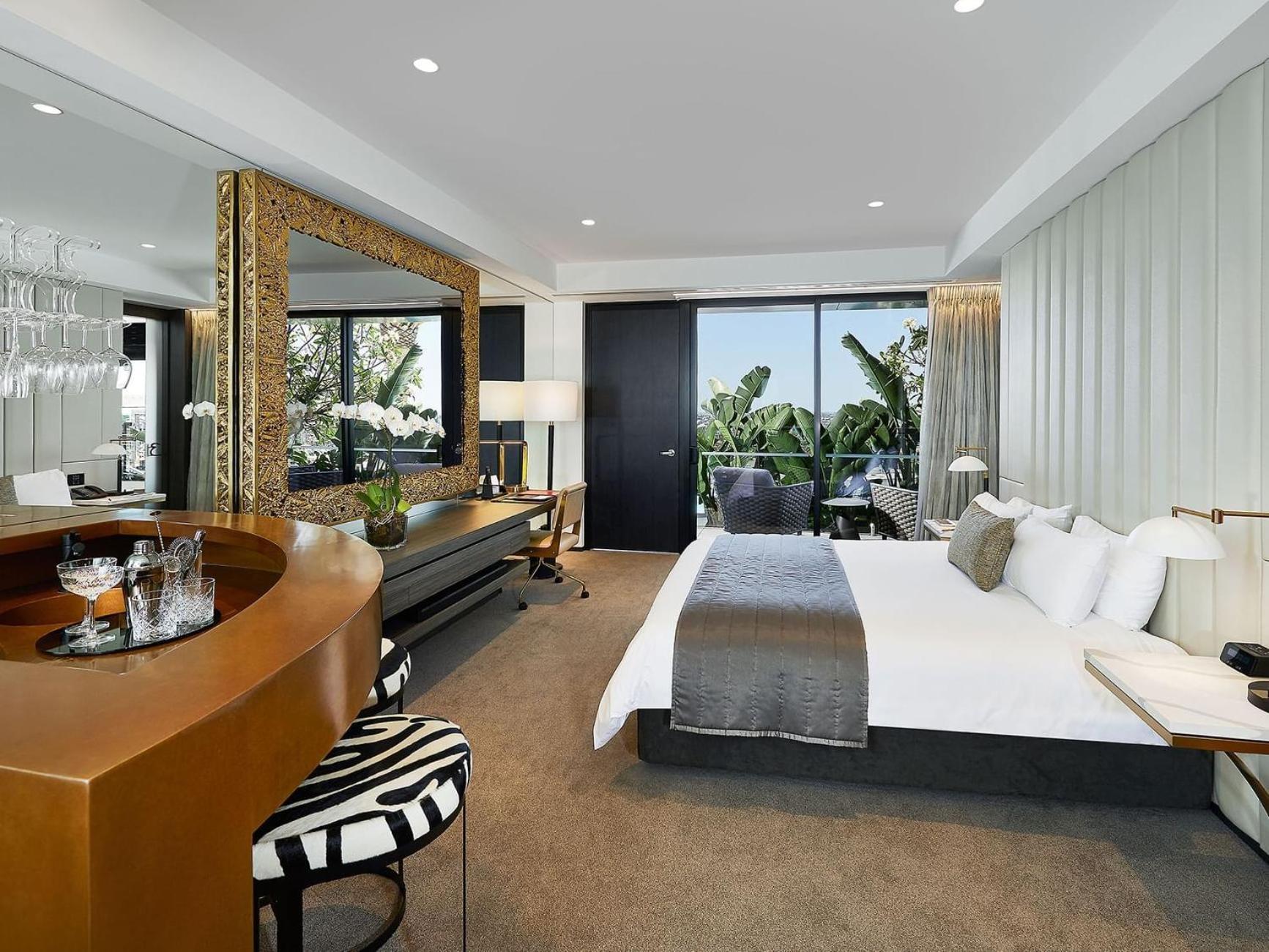 Emporium Hotel South Bank Brisbane Kültér fotó A suite at The Standard, East Village