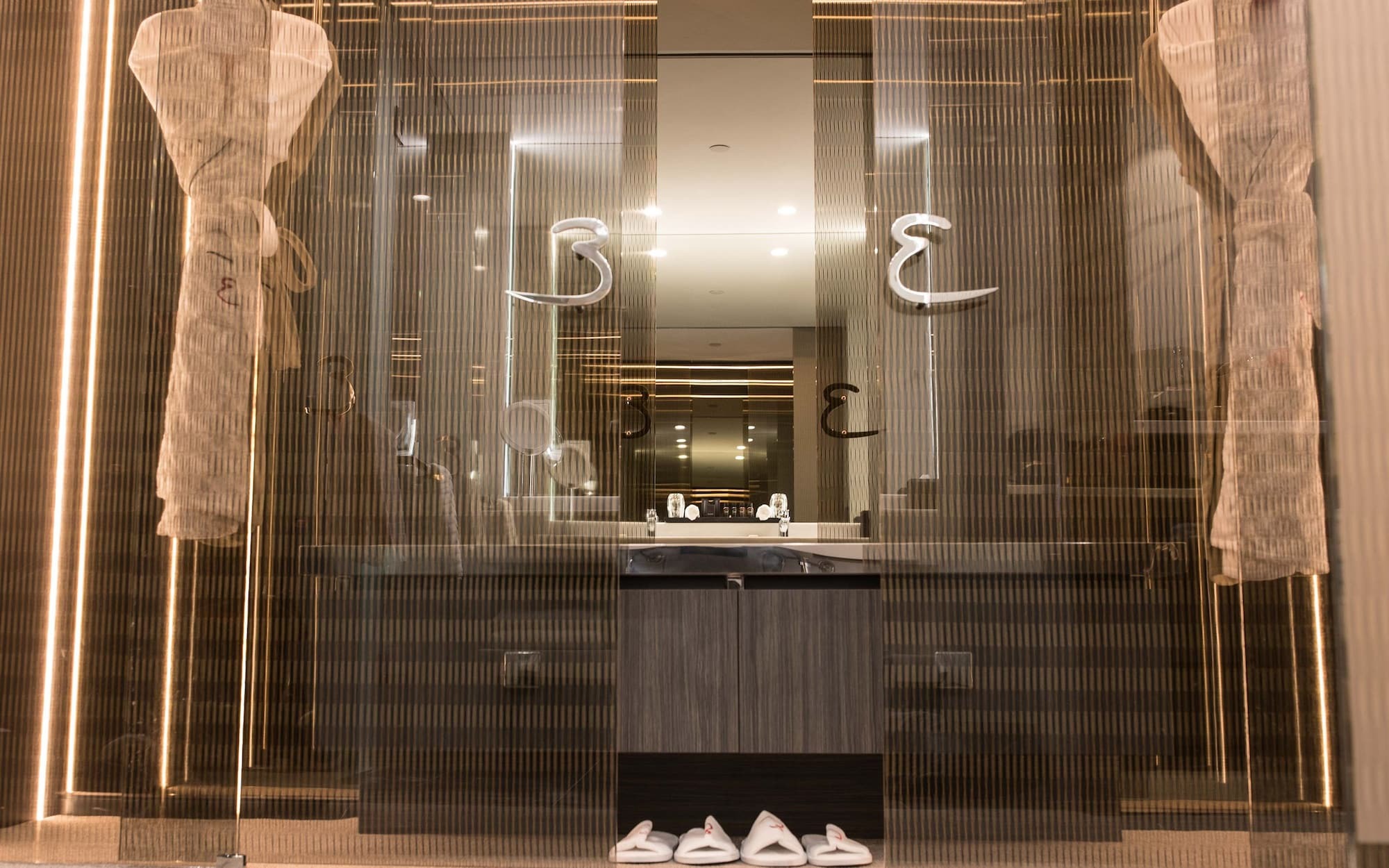 Emporium Hotel South Bank Brisbane Kültér fotó Bathroom
